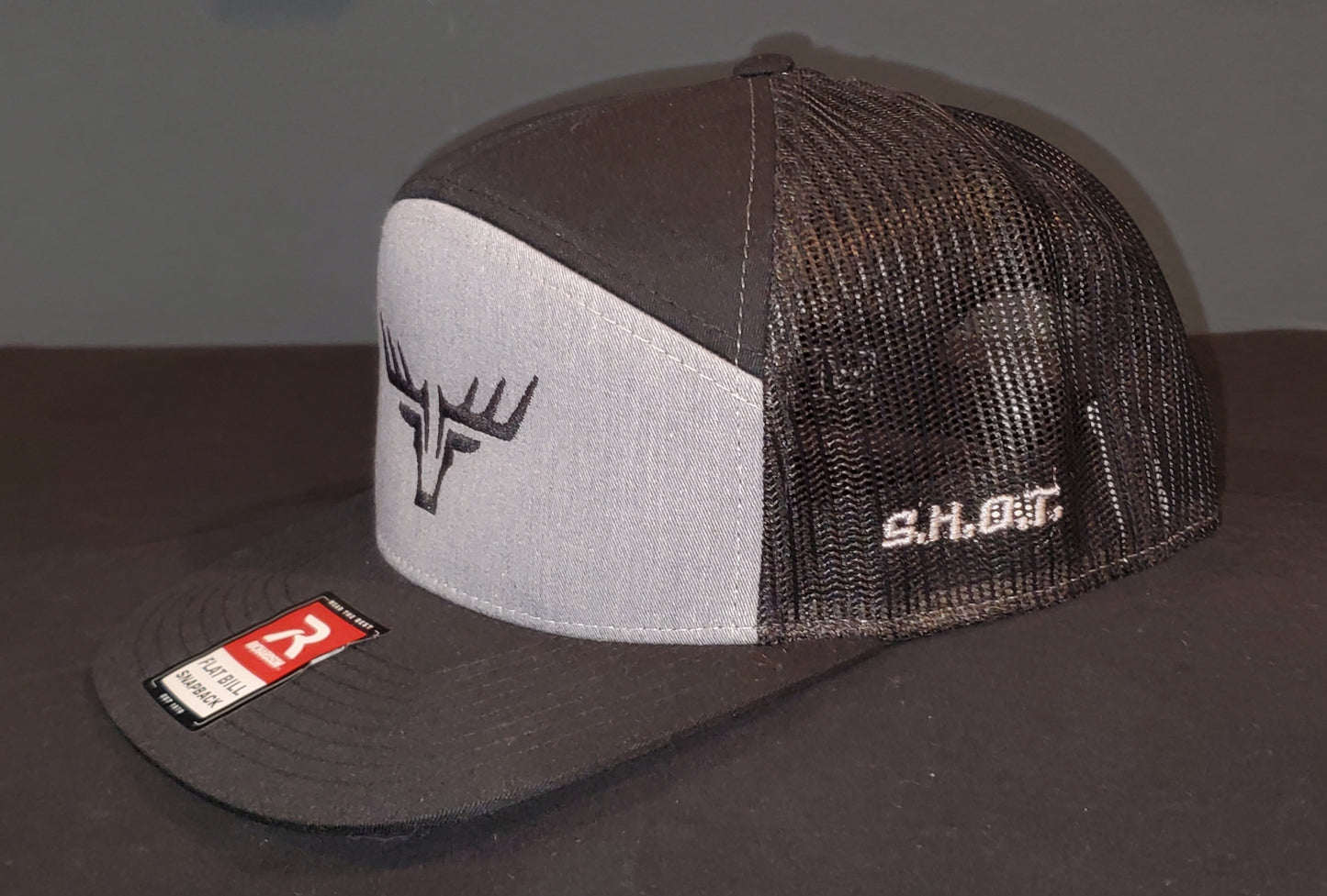 7 Panel Black & Grey Richardson 168 with SHOT Buck Logo