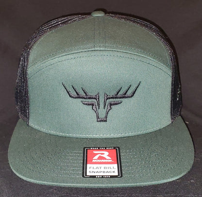 7 Panel Black & Green Richardson 168 with SHOT Buck Logo